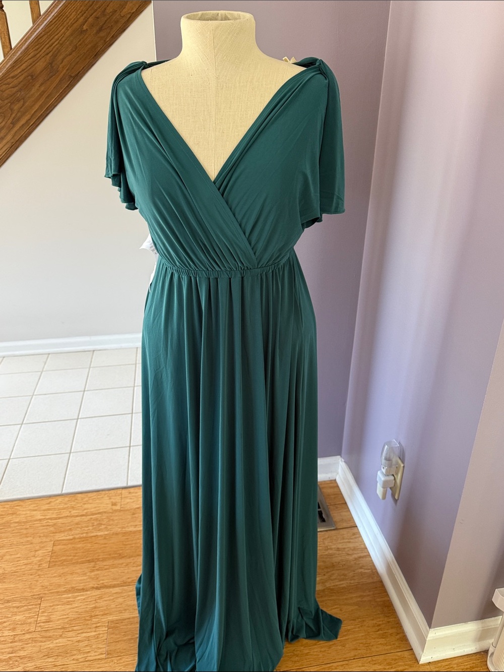 Emerald Green V-Neck Maxi Dress
